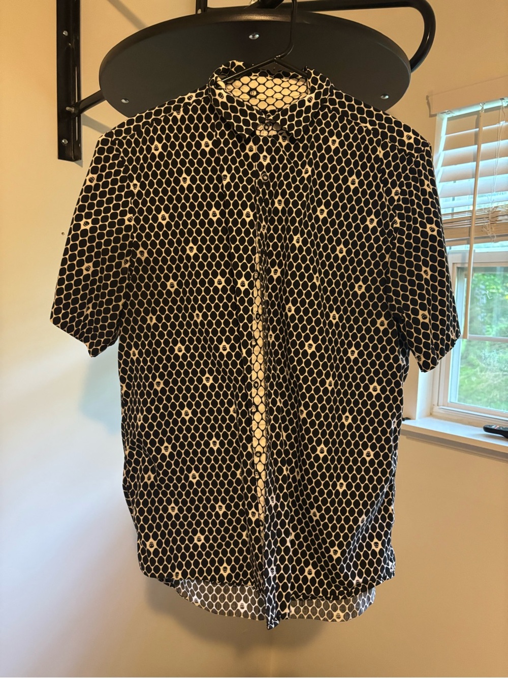 Short-Sleeve Black & White Geo Print Button-Up Shirt
